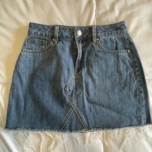 Pacsun medium wash raw edge denim mini skirt size 23